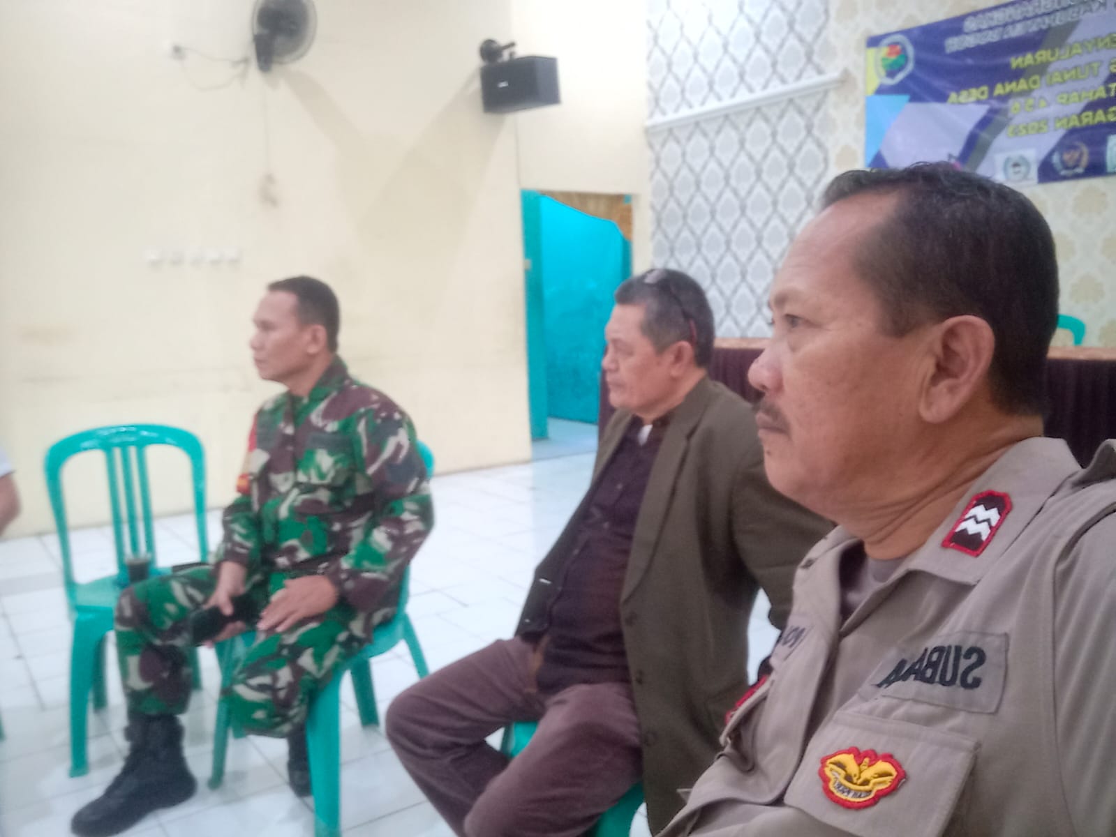 Sinergitas TNI Polri Wilayah Hukum Polsek Ciampea Giat Cooling Sistem Sambang Warga Binaan Beri Pesan Kamtibmas Cegah Gangguan Kamtibmas Selama Bulan Suci Ramadhan 1446 H