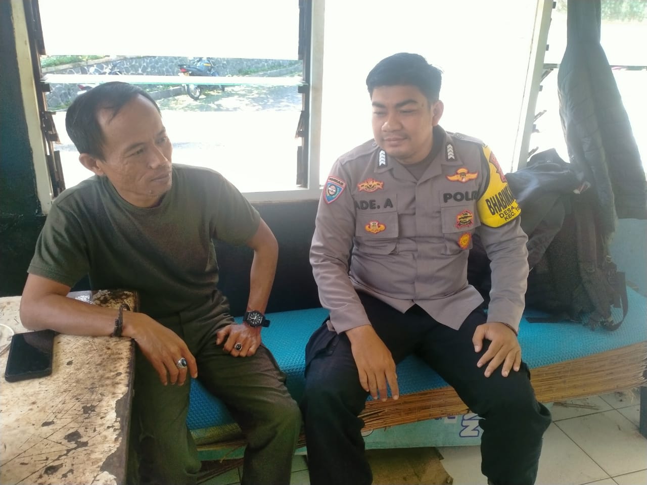 Bhabinkamtibmas Wilayah Hukum Polsek Ciampea Giat Cooling Sistem Sambang Warga Beri Pesan Kamtibmas Cegah Ganguan Kriminalitas Dibulan Suci Ramadhan 1446 H
