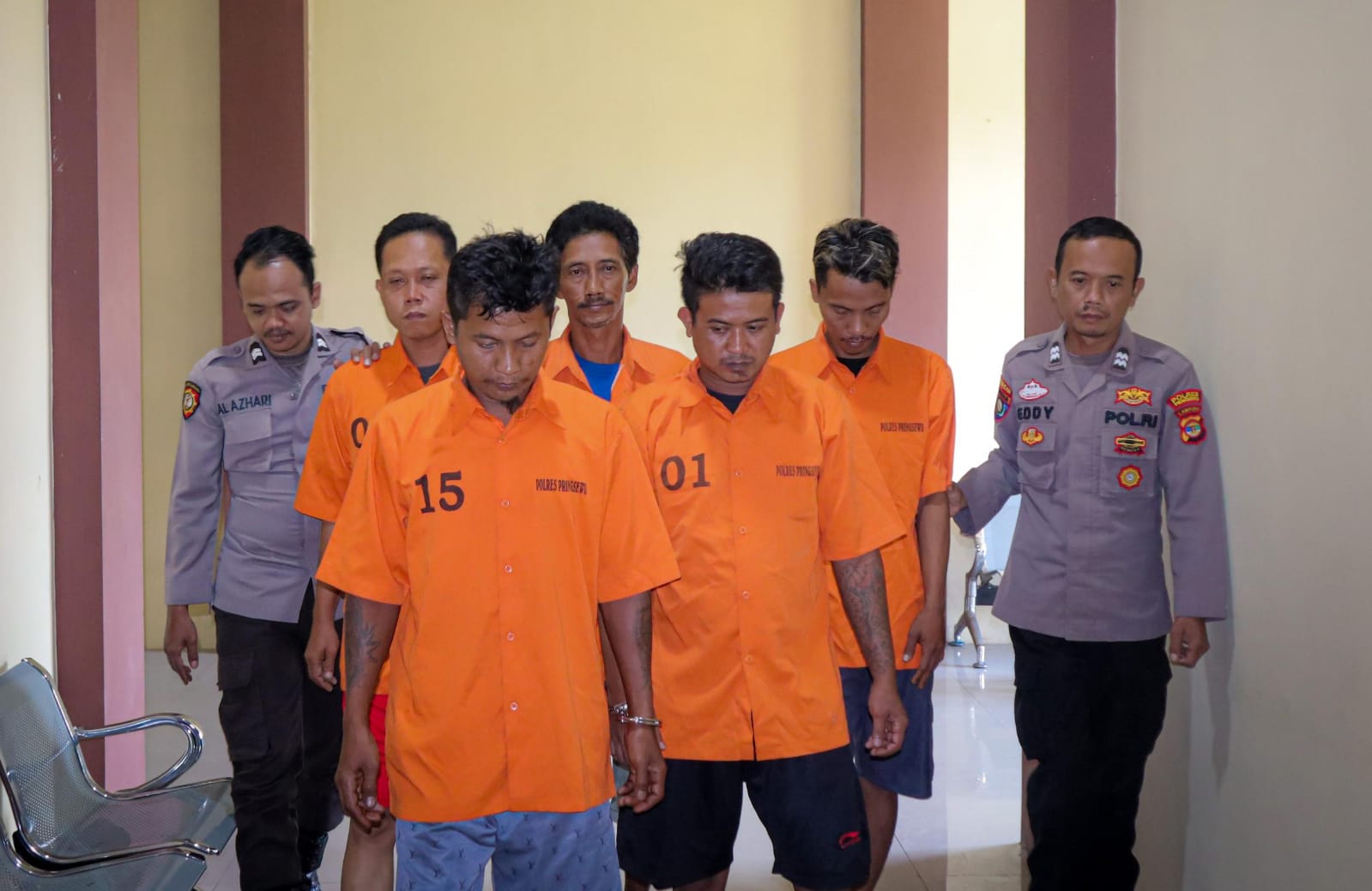 Main Judi di Bulan Ramadan, Lima Warga Pringsewu Ditangkap Polisi