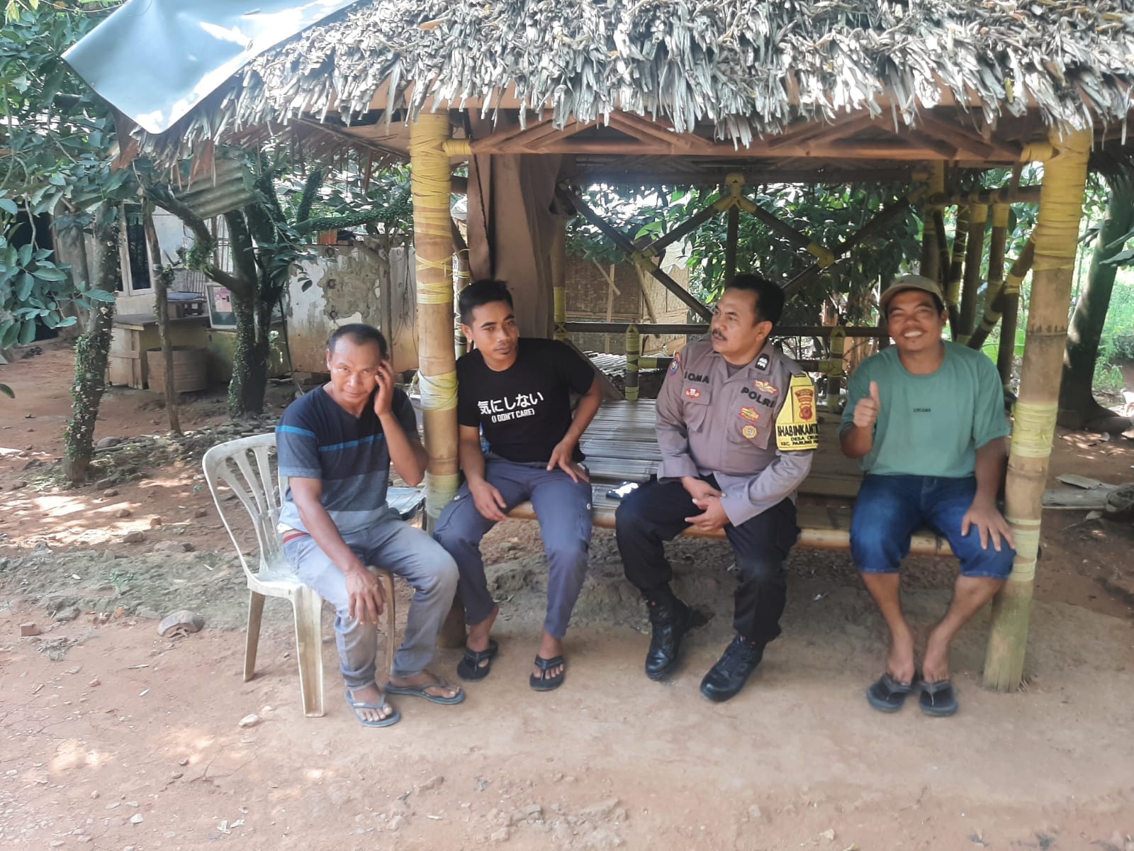 Bhabinkamtibmas Wilayah Hukum Polsek Parungpanjang Giat Cooling Sistem Patroli Sambang Beri Himbauan Ajak Jaga Kondusifitas Cegah Kriminalitas Dibulan Suci Ramadhan 1446 H