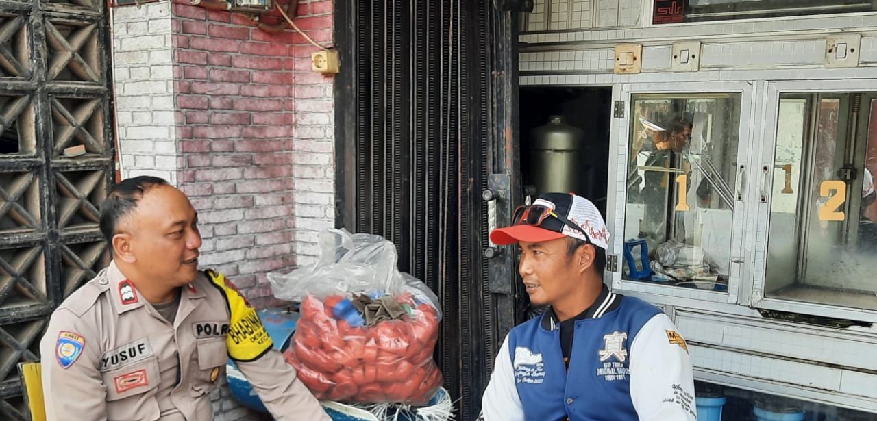 Bhabinkamtibmas Wilayah Hukum Polsek CSR Polres Bogor Giat Cooling Sistem Patroli Sambang Warga Binaan Beri Himbauan Kamtibmas Cegah Gangguan Kriminalitas