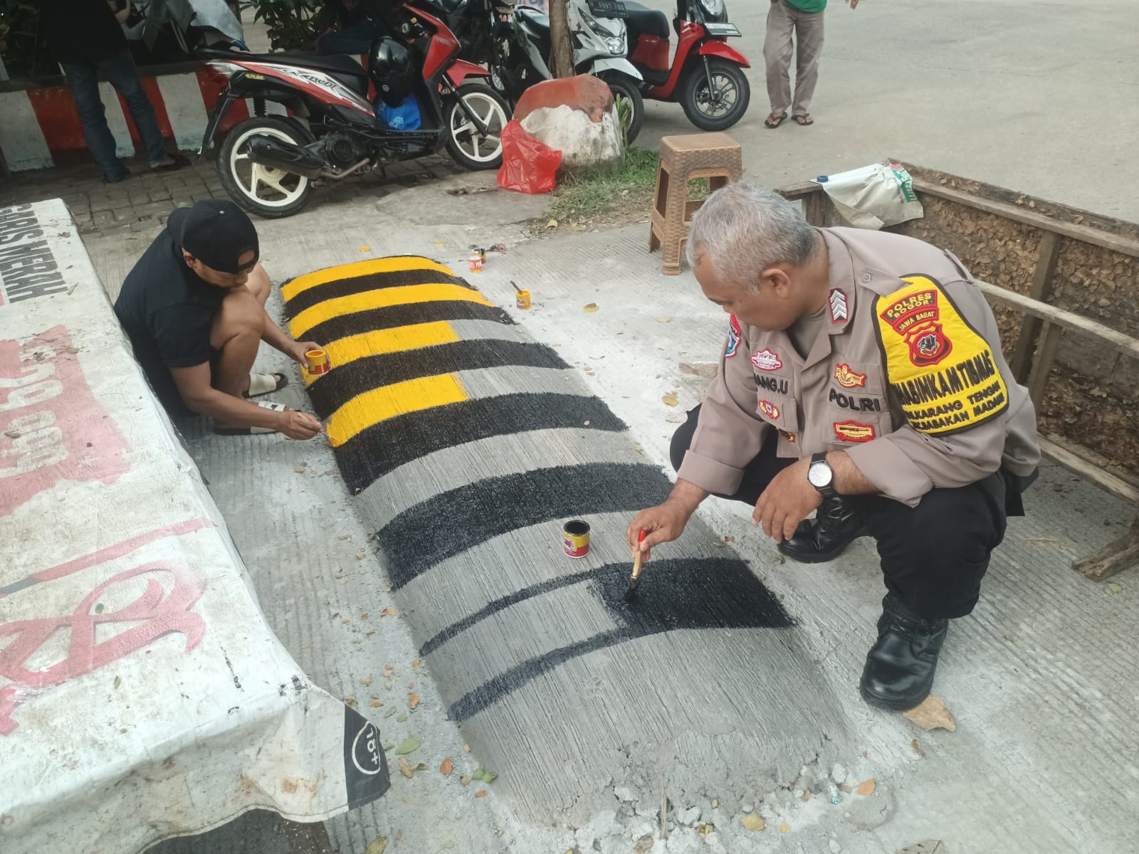 Bhabinkamtibmas Wilayah Hukum Polsek Babakan Madang Polres Bogor Giat Cooling Sistem Jalin Kedekatan Warga Binaan Beri Pesan Ajak Jaga Kondusifitas Cegah Gangguan Kriminalitas