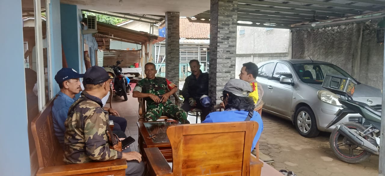 Sinergitas TNI Polri Wilayah Hukum Polsek Parung Giat Cooling Sistem Patroli Sambang Monitoring Beri Himbauan Ajak Jaga Kondusifitas Cegah Gangguan Kamtibmas