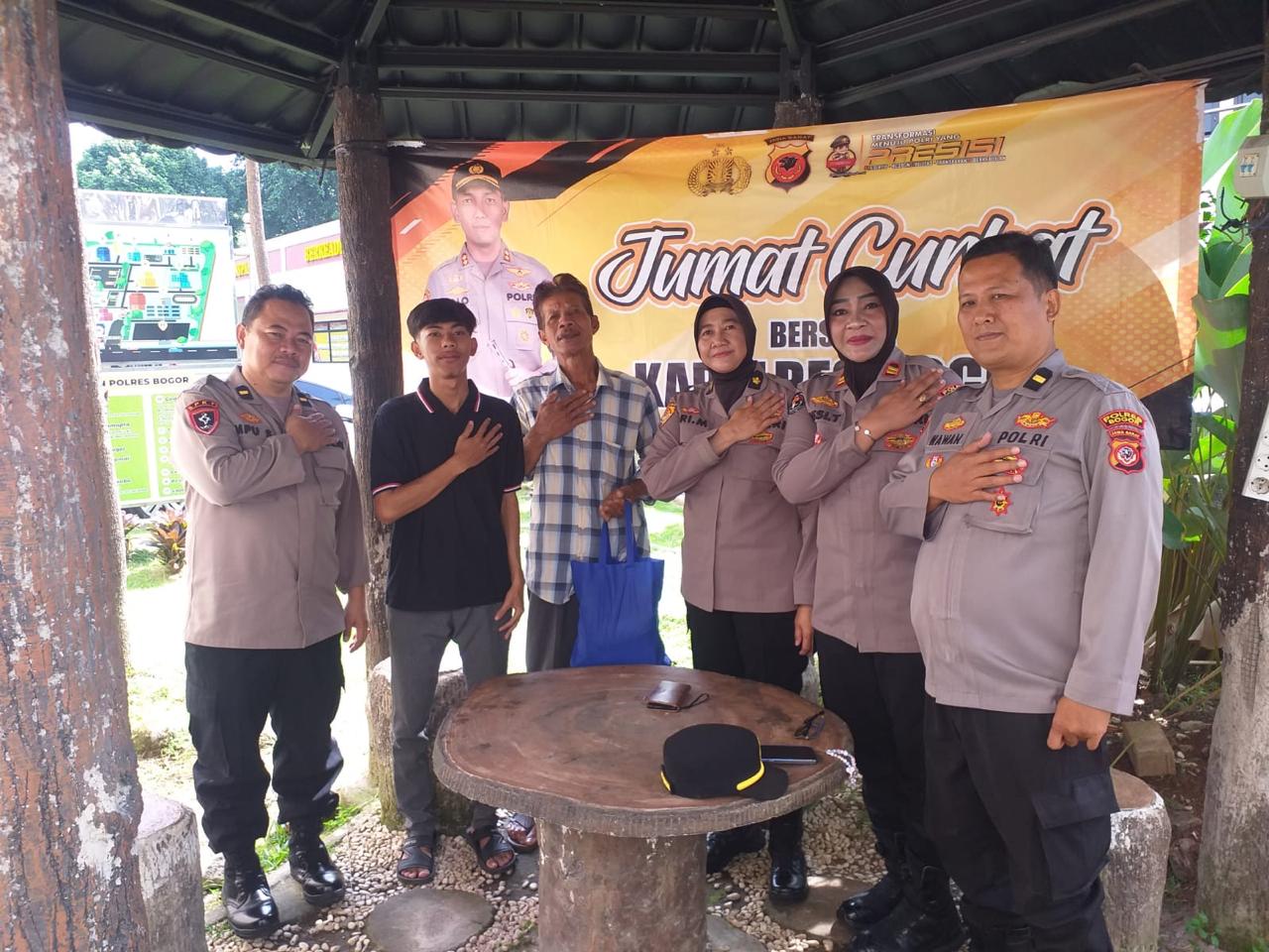 Polres Bogor Gelar Kegiatan “Jumat Curhat” untuk Serap Aspirasi Dan Cari Solusi Bagi Masyarakat