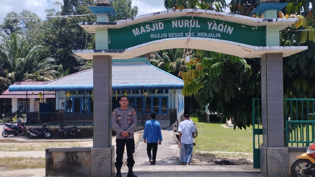 Beri Rasa Nyaman, Polsek Menjalin Pam Sholat Jumat