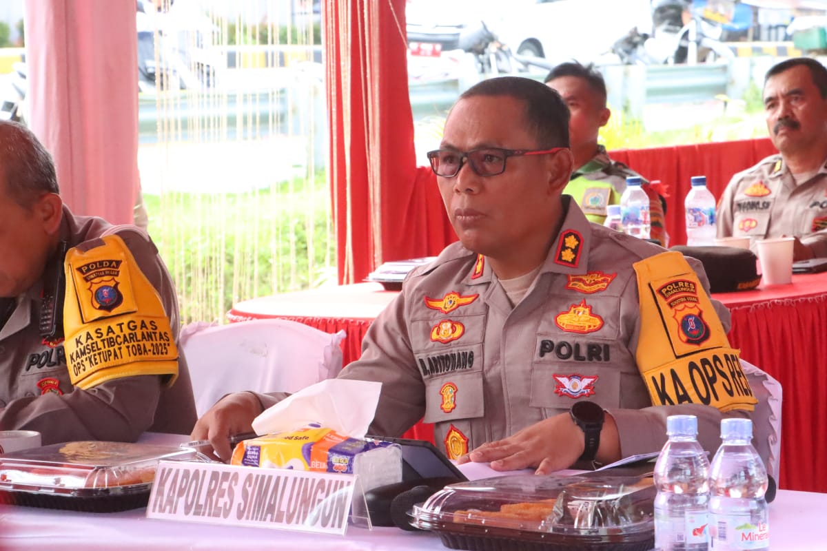 Kapolres Simalungun Ikuti Anev Operasi Ketupat Toba 2025 Secara Virtual Di Pos Pelayanan Tol Sinaksak