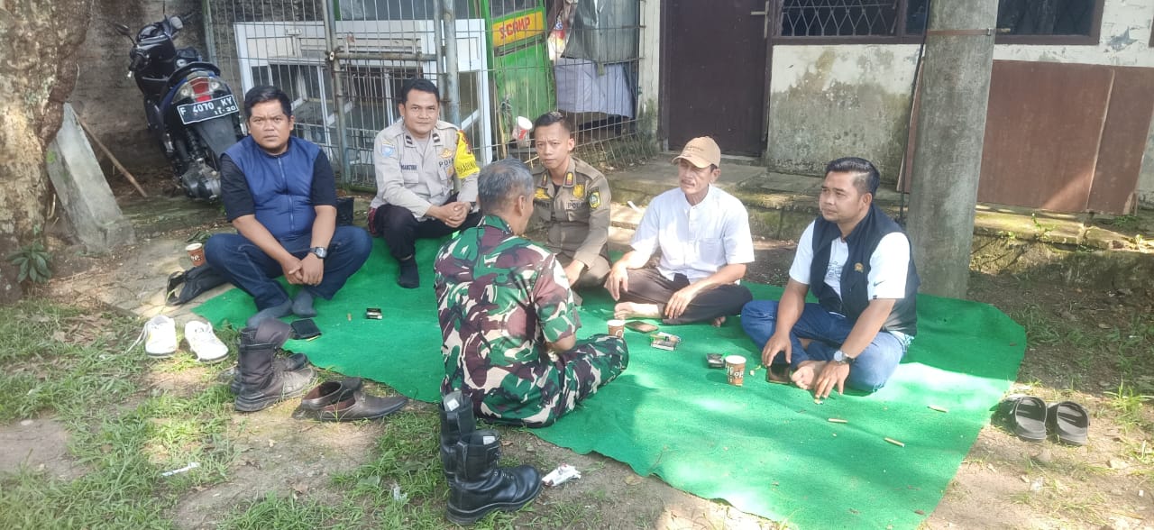 Sinergitas TNI Polri Wilayah Hukum Polsek Parung Giat Cooling Monitoring Silahturahmi Beri Pesan Ajak Jaga Kondusifitas Cegah Gangguan Kriminalitas