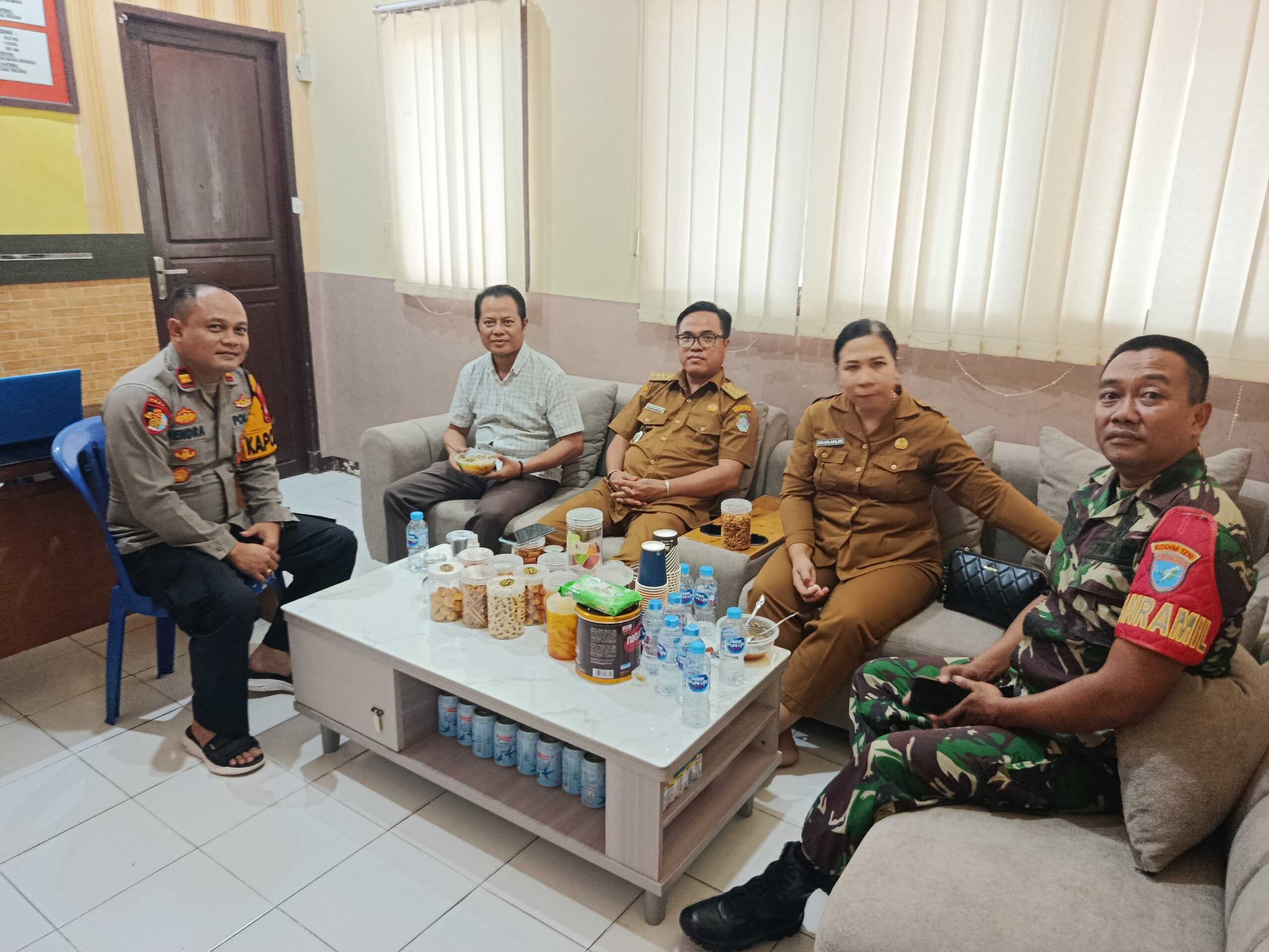 Polsek Menjalin Gelar Halal Bihalal, Perkuat Silaturahmi Dan Semangat Kekeluargaan Antar Instansi.