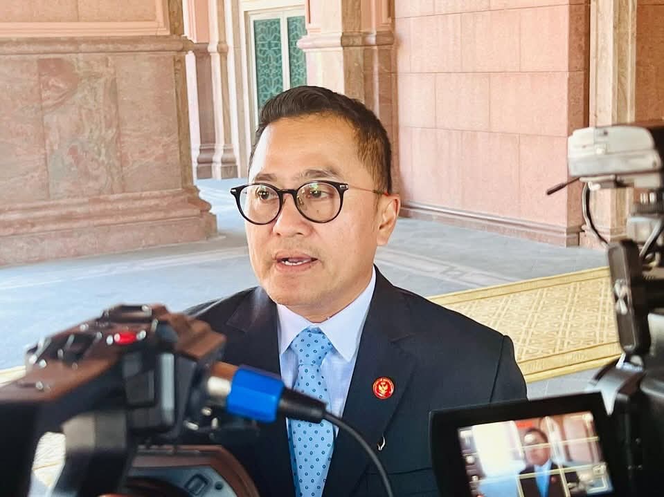 Presiden Prabowo Tiba di Abu Dhabi, Mulai Lawatan ke Timur Tengah Dan Turkiye