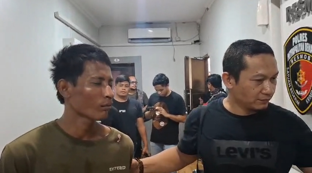 Kasatreskrim Bekasi Beberkan Kronologis Penangkapan Dua Begal Yang Lukai Anggota Polisi 