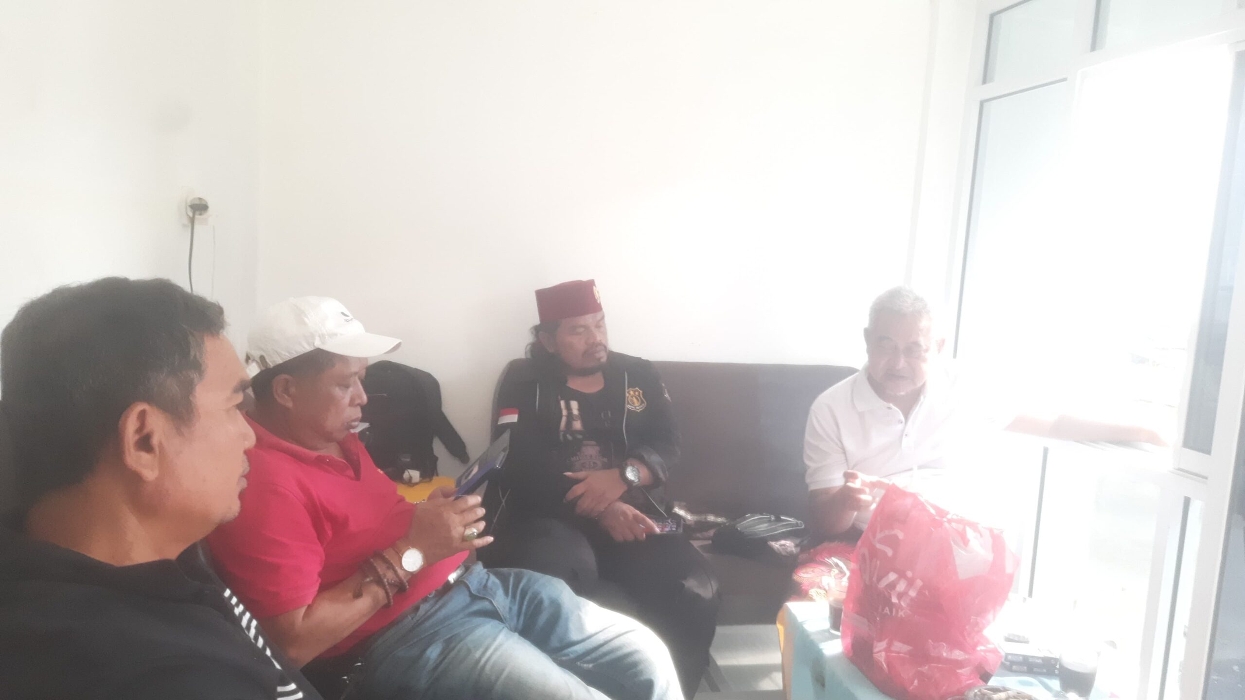 Rapat Pembentukan Panitia Peresmian kantor Kabiro Bekasi Raya Dan Program Kerja Kabiro Bekasi Raya Media TNI POLRI 
