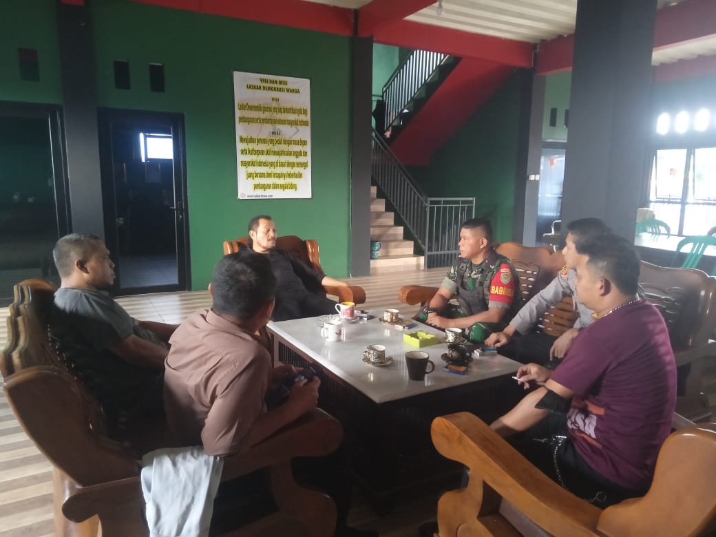 Sinergitas TNI Polri Wilayah Hukum Polsek Cijeruk Giat Cooling Sistem Sambang Dialog Ajak Jaga Kondusifitas Cegah Gangguan Kamtibmas