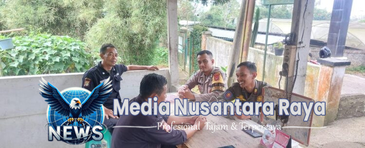 Bhabinkamtibmas Wilayah Hukum Polsek Cijeruk Polres Bogor Giat Cooling Sistem Silahturahmi Patroli Sambang Bersama Perangkat Forkompindes Ajak Warga Binaan Jaga Kondusifitas Cegah Gangguan Kamtibmas