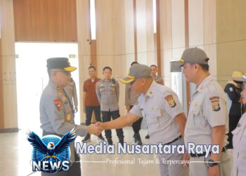 Kapolda Lampung Pimpin Upacara Kenaikan Pangkat PNS Polri