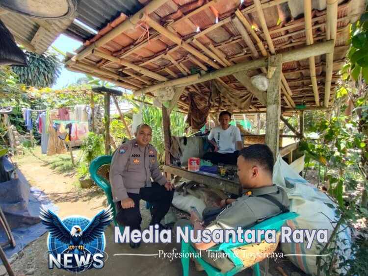 Bhabinkamtibmas Wilayah Hukum Polsek Cijeruk Polres Bogor Giat Cooling Sistem Patroli Sambang Warga Beri Pesan Ajak Jaga Kondusifitas Cegah Gangguan Kamtibmas