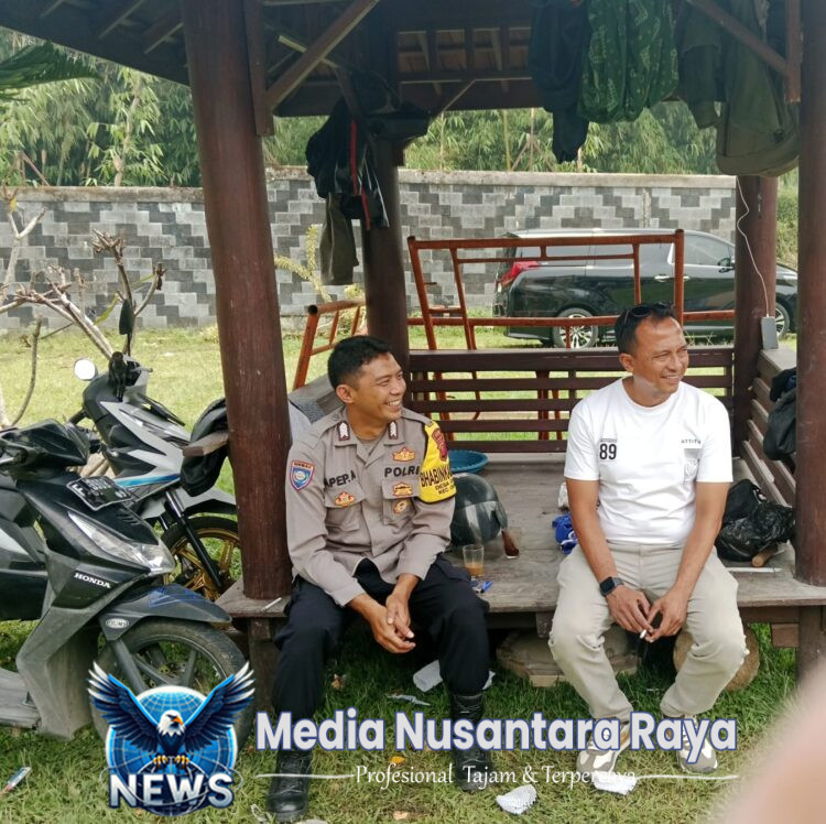 Bhabinkamtibmas Wilayah Hukum Polsek CSR Polres Bogor Desa Citeko Sambang Beri Himbauan Ajak Jaga Kondusifitas Cegah Gangguan Kamtibmas