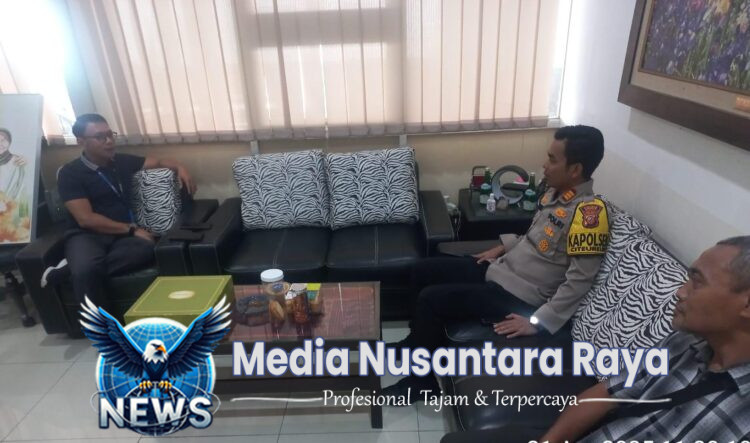 Kapolsek Citeureup Bersama Anggota Giat Cooling Sistem Sambang Anjangsana Ke Perusahaan Dialog Ajak Jaga Kondusifitas Cegah Gangguan Kamtibmas
