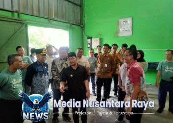 Bupati Bekasi Berkunjung Ketempat Pengolahan Daur Ulang Sampah di Desa Mekarmukti