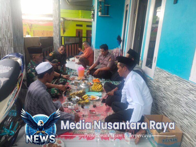 Bhabinkamtibmas Wilayah Hukum Polsek Leuwiliang Giat Cooling Sistem Silahturahmi Sambang Sampaikan Pesan Ajak Jaga Kondusifitas Cegah Gangguan Kamtibmas