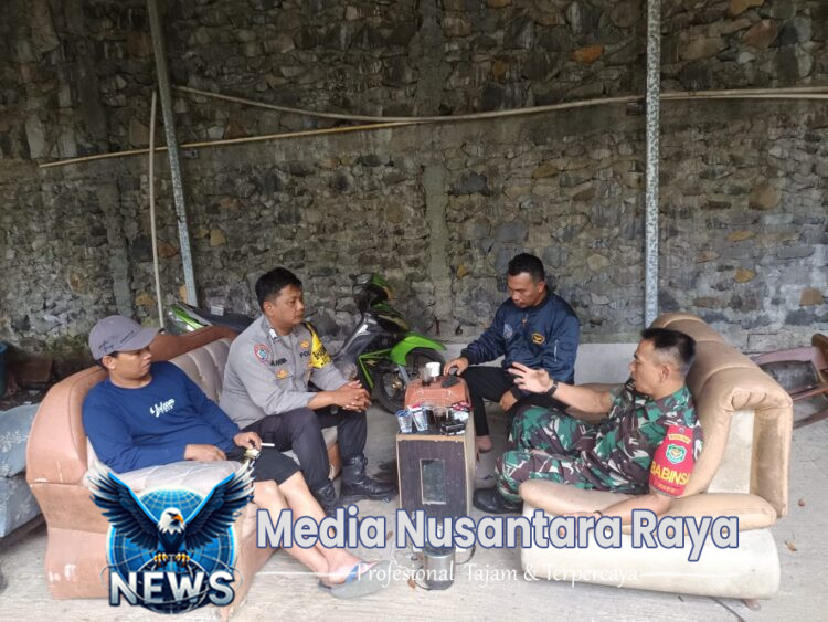 Sinergitas TNI Polri Wilayah Hukum Polsek CSR Polres Bogor Desa Kopo Giat Cooling Sistem Dialog Ajak Jaga Kondusifitas Cegah Gangguan Kamtibmas