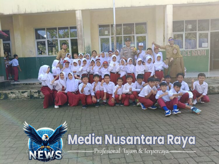 Polsek Babakan Madang Giat Cooling System Police Goes To School, Polri hadir beri himbauan Kamtibmas para guru dan siswa siswi untuk pencegahan aksi tawuran dan jauhi Narkoba