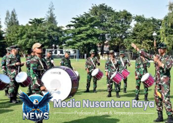 Prajurit Yonif 5 Marinir Asah Kemampuan Dalam Mainkan Alat Musik Drumband