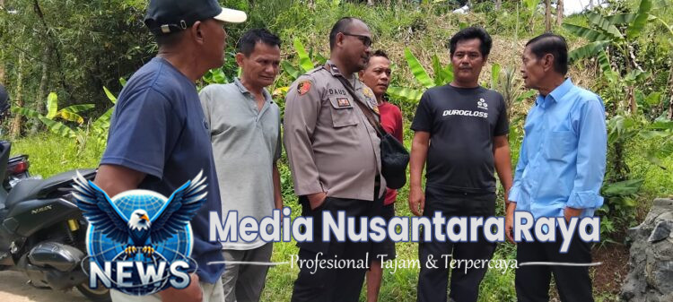 Bhabinkamtibmas Polsek Nanggung Sambang Warga Desa Batu tulis Menyampaikan Himbauan Kamtibmas