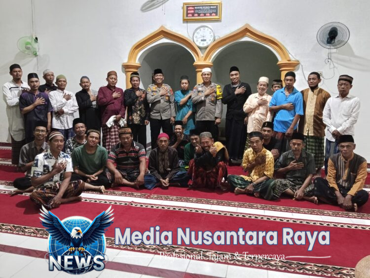 Pererat Silaturahmi dengan Masyarakat Kapolsek Tanjung Raya Laksanakan Safari Shubuh Berjamaah di mesjid Kecamatan Tanjung Raya