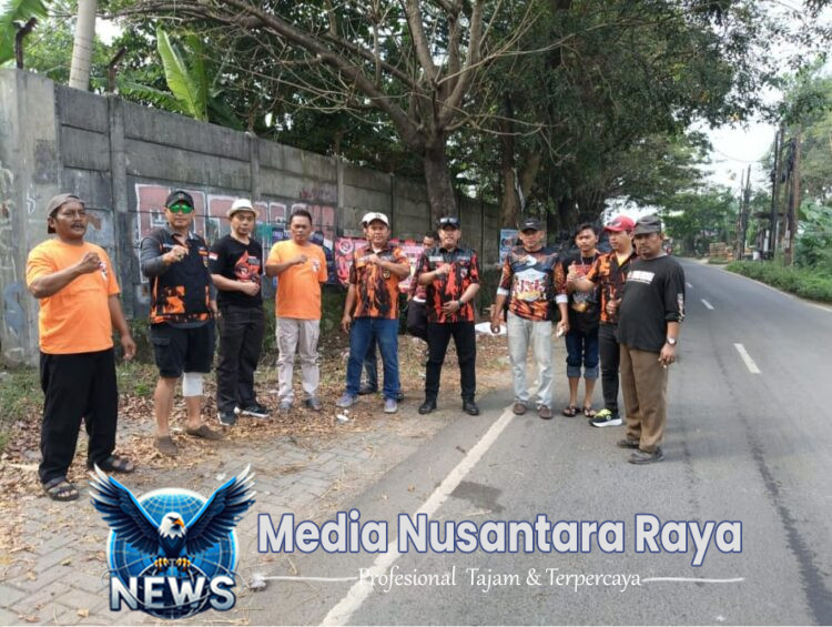 Kegiatan Sosial Jum’at Bersih Bersama Ormas Pemuda Pancasila Ranting Cibuntu. 