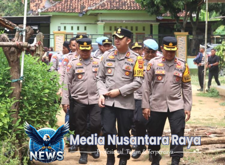 Penuh Haru, Kapolres Lampung Tengah Temui Dua Bocah yang Hidupi Ibu Tunanetra