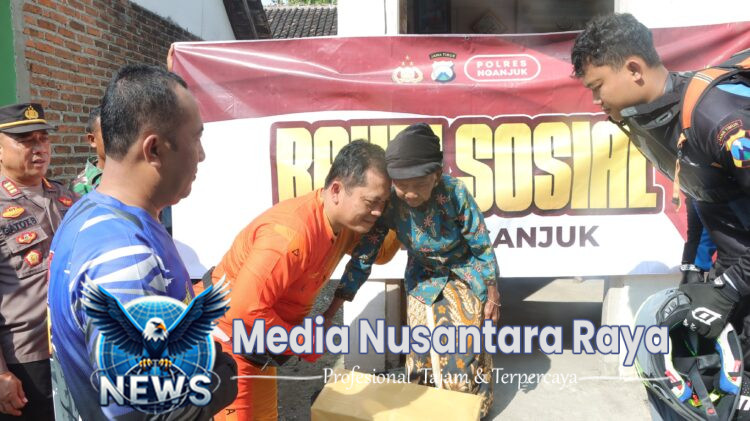 Patroli R2 Kebangsaan dan Bhakti Sosial, Kapolres Nganjuk Serahkan Bansos di Berbek dan Sawahan