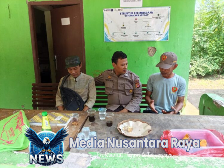 Bhabinkamtibmas Wilayah Hukum Polsek Dramaga Giat Cooling Sistem Sambang Warga Beri Himbauan Ajak Jaga Kondusifitas Cegah Gangguan Kamtibmas