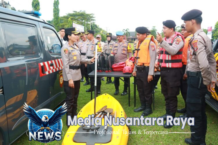 Jaga Sikap Tampang Personel, Kapolres Lampung Timur Siapkan Pangkas Rambut Gratis
