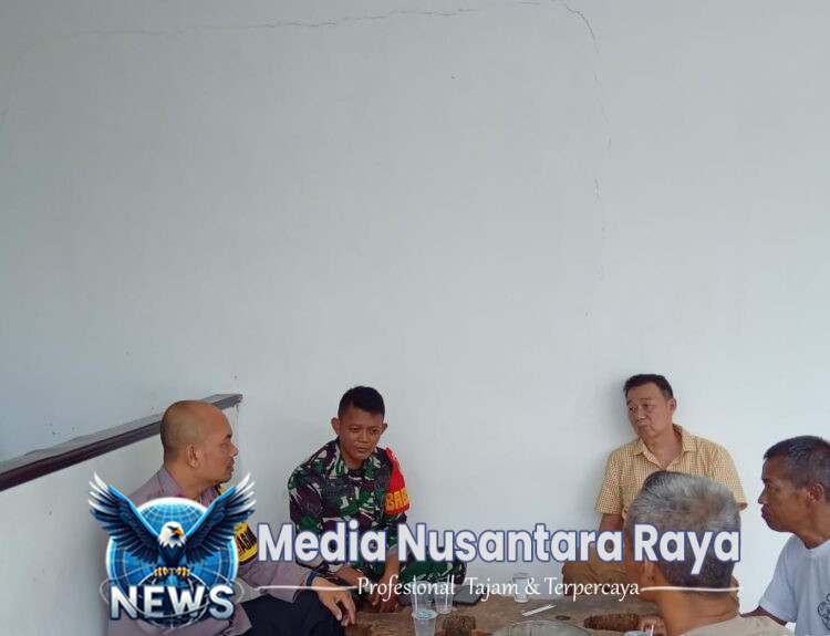 Sinergitas TNI-POLRI Bhabinkamtibmas Polsek Tamansari Sambang/Silaturahmi Warga di Desa Pasireurih dan Sampaikan Himbauan Kamtibmas