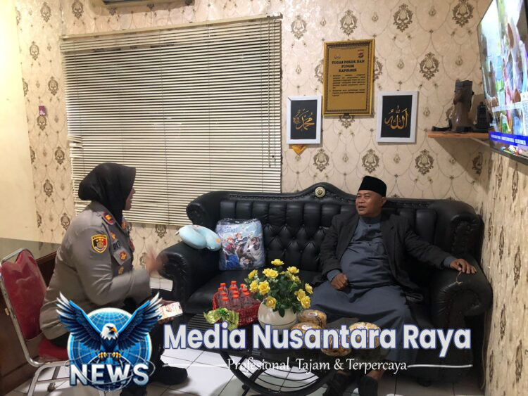 Kapolsek Dramaga Laksanakan Jumat Curhat Dengarkan Keluh Kesah Aspirasi Warga Terkait Harkamtibmas Yang Terjadi Diwilayah Dramaga