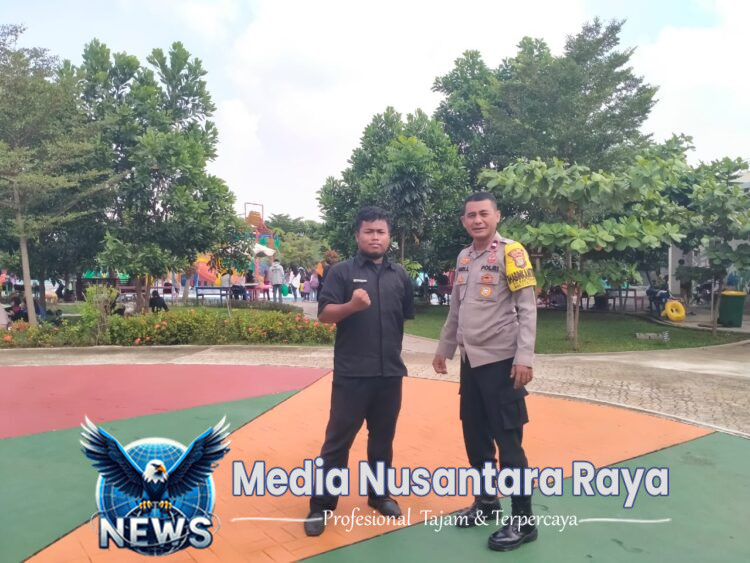 Bhabinkamtibmas Polsek Cikarang Barat, Lakukan Monitoring dan Pengamanan Wisata Kolam Renang Waterland Metland Cibitung Selama Libur Panjang Waisak 2025
