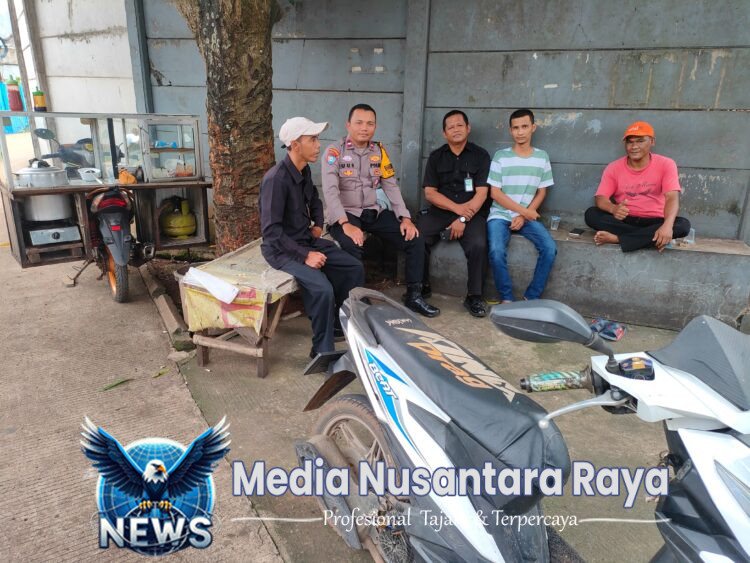 Jalin Silahturahmi, Bhabinkamtibmas Desa Cikeas Udik Polsek Gunung Putri Laksanakan Sambang Warga