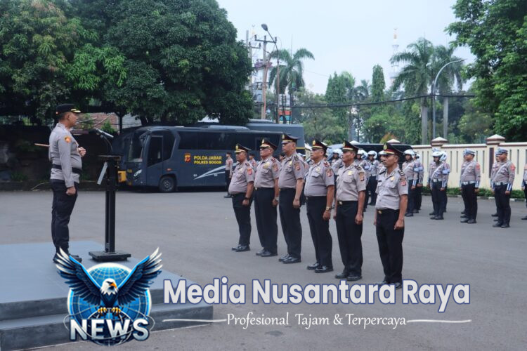 Polres Bogor Gelar Upacara Kenaikan Pangkat Pengabdian Personel TMT 1 Mei 2025