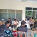 Bhabinkamtibmas Polsek Babakan Madang Sinergi dengan TNI Jalin Kedekatan Bersama Warga Desa Binaan