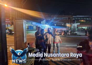 Bhabinkamtibmas Polsek Cisarua Polres Bogor Kontrol Pos Kamling dan Sampaikan Pesan Kamtibmas