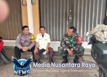 TNI-Polri Bersinergi Patroli Sambang dengan Warga Desa Bojong, Sampaikan Himbauan Kamtibmas