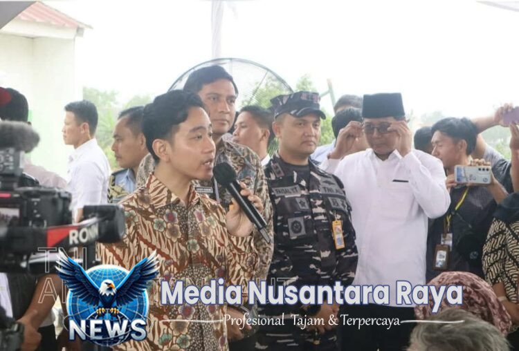 Wujud Dukungan TNI AL Pada Program Pemerintah Danlanal Cirebon Sambut Kunjungan Kerja Wapres RI di Indramayu