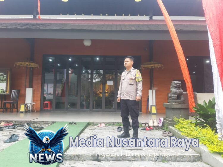 Bhabinkamtibmas Desa Tamansari Monitoring Kegiatan Peringatan Hari Waisak di Yayasan Hadaya Vattuh
