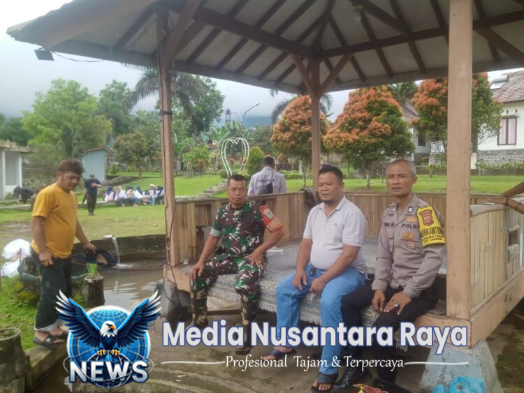Bhabinkamtibmas Polsek Cisarua dan Babinsa Kunjungi Warga di Kelurahan Cisarua Beri Himbauan Kamtibmas