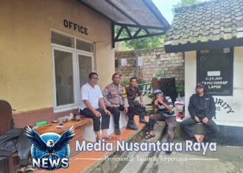 Bhabinkamtibmas Desa Tugu Utara Polsek Cisarua Lakukan Sambang Dialogis, Imbau Warga Jaga Kamtibmas
