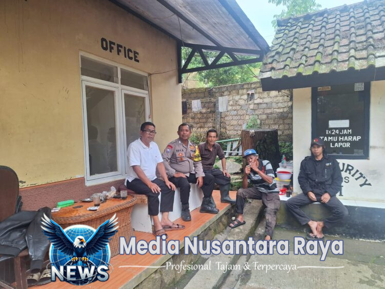 Bhabinkamtibmas Desa Tugu Utara Polsek Cisarua Lakukan Sambang Dialogis, Imbau Warga Jaga Kamtibmas