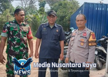 Sinergitas TNI-Polri Wujudkan Keamanan Wilayah, Bhabinkamtibmas dan Babinsa Sambangi Warga Desa Cijeruk