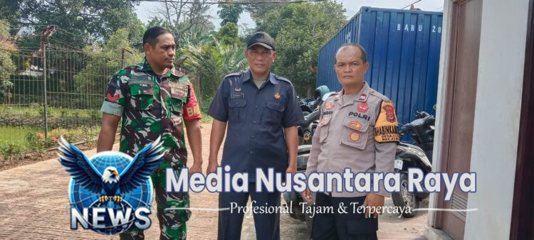 Sinergitas TNI-Polri Wujudkan Keamanan Wilayah, Bhabinkamtibmas dan Babinsa Sambangi Warga Desa Cijeruk