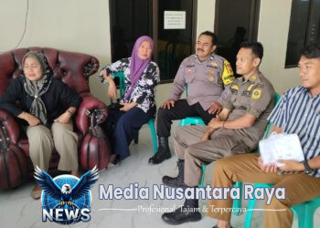 Wujudkan Kamtibmas Kondusif, Bhabinkamtibmas Desa Cikuda Polsek Parungpanjang Sambang Warga Berikan Pesan Kamtibmas