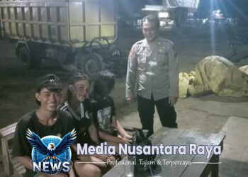 Patroli Malam, Polisi Sambangi Warga Demi Ciptakan Rasa Aman